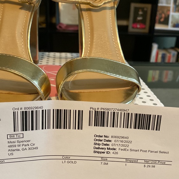 Gold heels - Picture 4 of 4